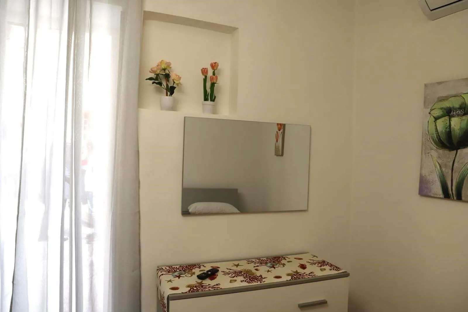 Lo Scarrozzo Room Palermo Lägenhet